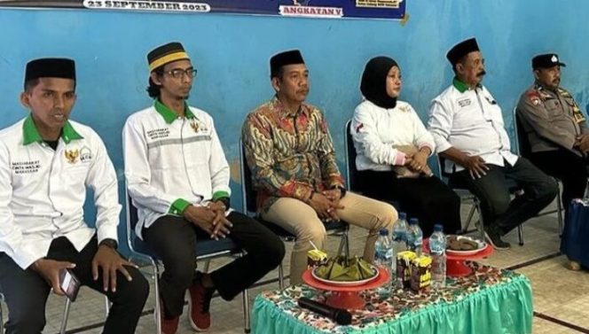 					Camat Sangkarrang Buka Kegiatan Pelatihan Pengembangan Skill