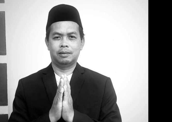 					Firman Basyar Kepala Madrasah Tsanawiah (MTs) Mursiduttullab Gunung Perak, Kecamatan Sinjai Barat, Kabupaten Sinjai. (Foto: Ist)