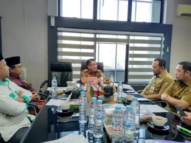					Timsel Calon Pimpinan BAZNAS Makassar Jaring 11 Peserta , 2 Gugur Karena Administrasi