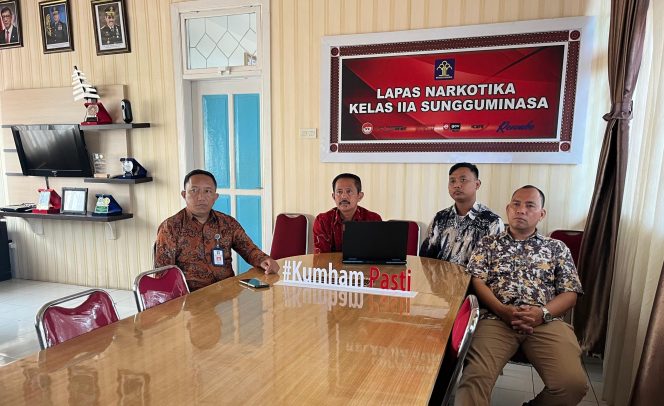 					Kepala Lapas Narkotika Sungguminasa, Andi Mohammad Syarif ikuti rapat monitoring dan evaluasi penyerapan anggaran. (Foto: Ist)