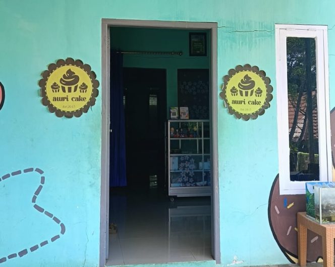 					Rumah Produksi Awri Cake Milik Kamriati. (Foto: Ist)