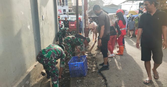 					Kerja Bakti, Ini Yang Dilakukan Koramil Mamajang