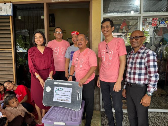 					Kegiatan Kasih Persekutuan Krisiten Phinisi Hospitality jelang Natal dan Tahun baru di Rumah Balajar Ichthus (dok)