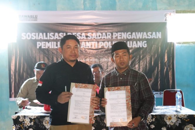 					Sosialisasi Desa Sadar Pengawasan Pemilu Anti Politik Uang. (Foto: Ist)