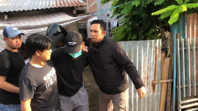 					Personel Polres Bulukumba Meringkus Pelaku Pembusuran. (Foto: Ist)
