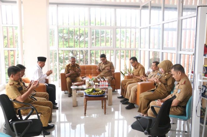 					Syukuran dan Doa Bersama di Gedung Pinisi Pemkab Bulukumba. (Foto: Ist/ Humas)