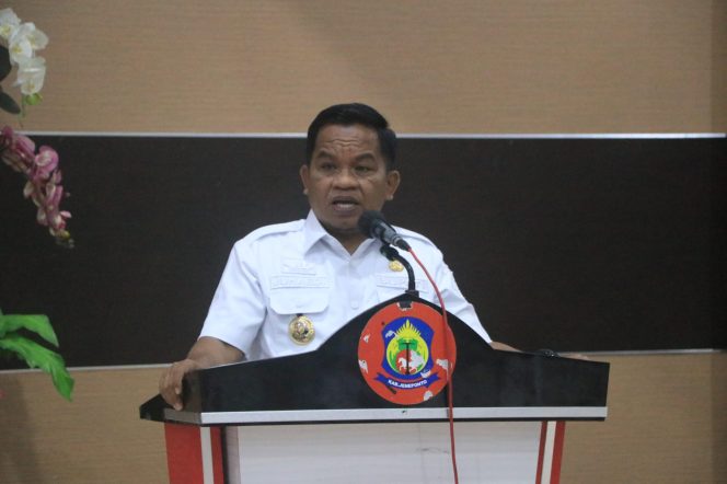 					PJ Bupati jeneponto Junaedi Bakri membuka secara resmi kegiatan forum konsultasi publik rancangan RPJPD (Humas)