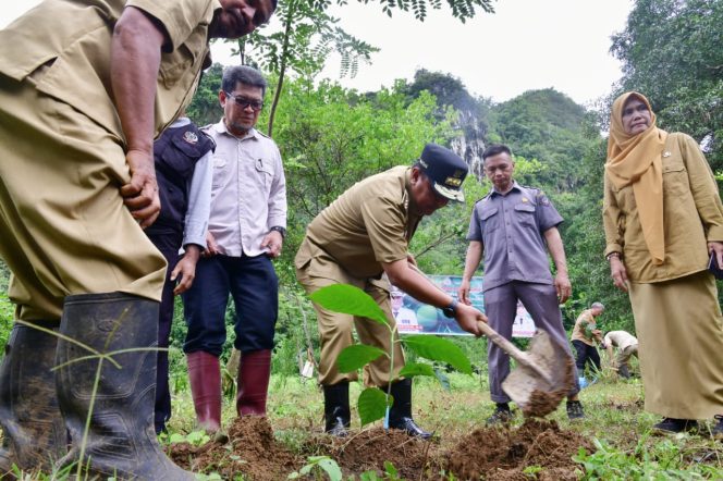 					Kawasan Bantimurung Jadi Sasaran Program Budidaya Sukun