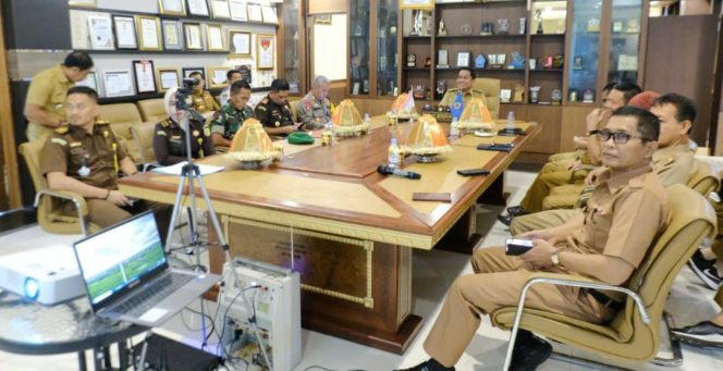 					Rakor Bersama Kemendagri Bahas Pengendalian Inflasi Daerah di Jeneponto. (Foto: Ist/ Humas)