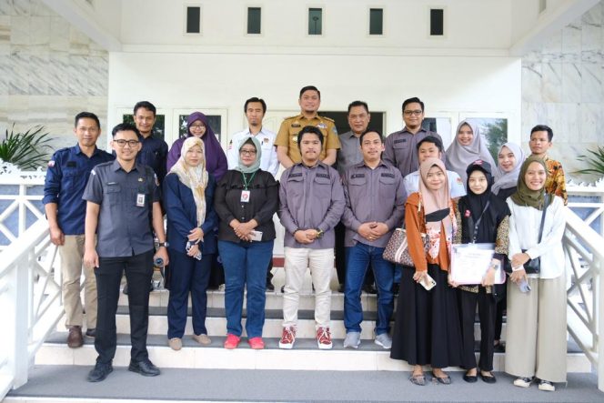 					Pastikan Kesiapan Pemilu 2024, Bupati Gowa dan Forkopimda Tinjau Sejumlah TPS