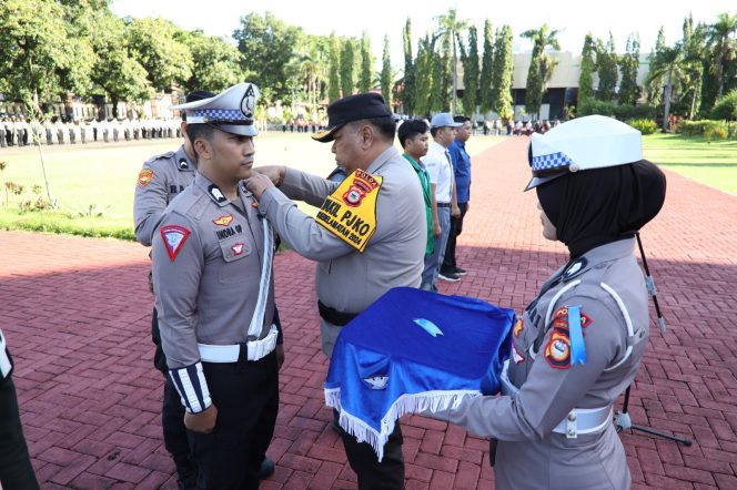 					Polda Sulsel Gelar Apel Pasukan Operasi Keselamatan Pallawa 2024