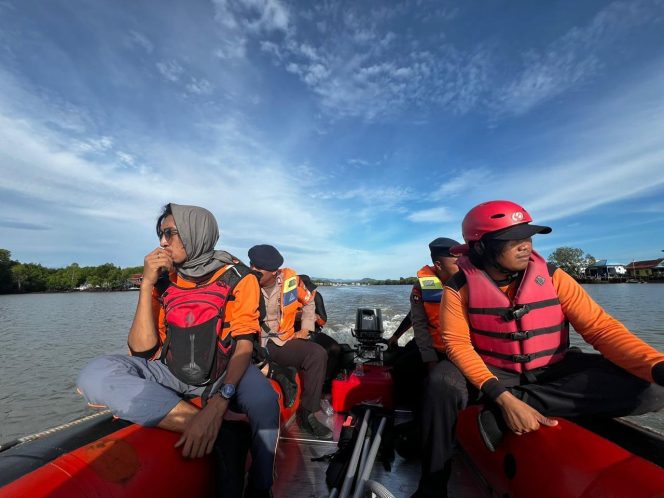					Tim SAR Gabungan Masih Melakukan Pencarian Korban. (Foto: Ist)