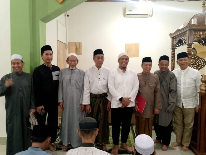 					Kadis Koperasi dan UKM Rheza Salurkan Bantuan Hibah ke Masjid Rp 50 Juta