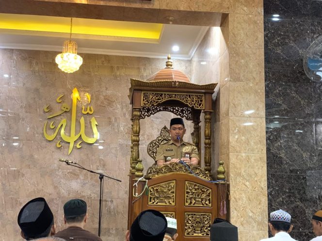 					Safari Ramadan Camat Bontoala, Sambangi Jamaah Masjid Quba Layang