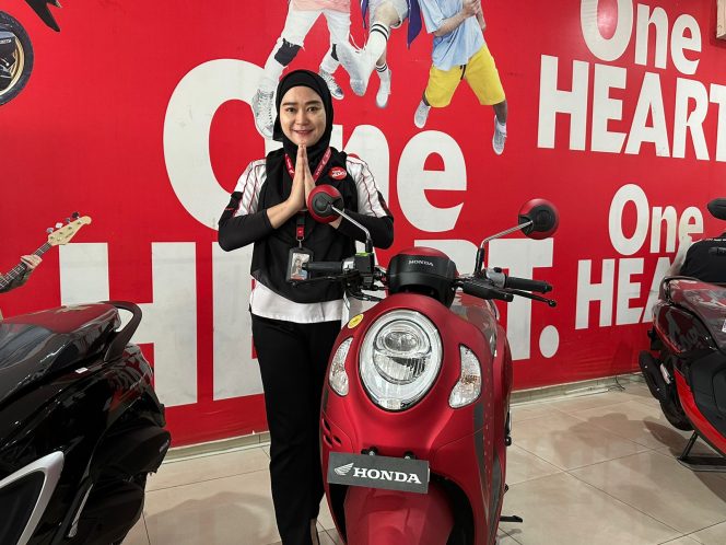 					Honda Bagi-bagi THR hingga Rp1 Juta, Pembelian Scoopy dan Vario 160