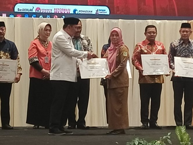 					Pemkab Sinjai Diganjar Penghargaan Kabupaten Peduli HAM dari Kemenkumham RI