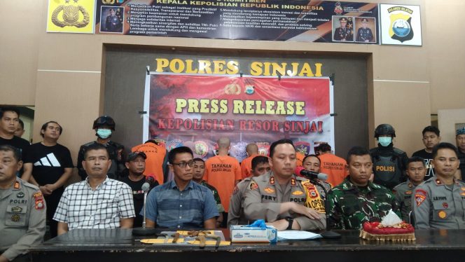 					Press Release Penetapan Tersangka Demo Anarkis di KPU Sinjai. (Foto: BERITA.NEWS/ Syarif)