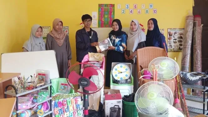 					Guru Paud KB Al-Ikhlas Doakan Huadi Group Sukses Selalu