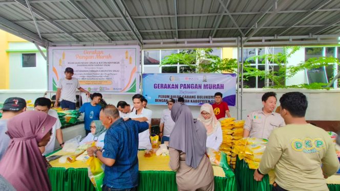 					Gandeng Pemkab, Kejari Sinjai Gelar Gerakan Pangan Murah