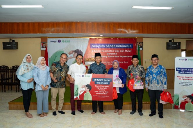 					Pepsodent Edukasi dan Periksa Gigi Gratis di Ponpes Al Ikhlas Ujung Bone
