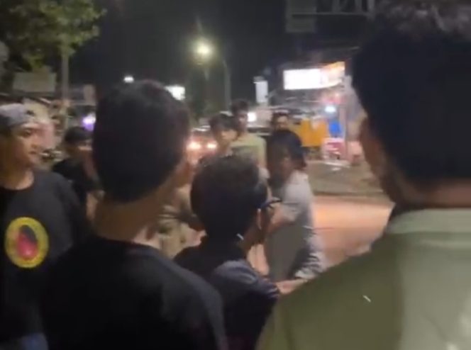 					Tangkapan Layar Video yang Beredar saat Terjadi Penganiayaan. (BERITA.NEWS)