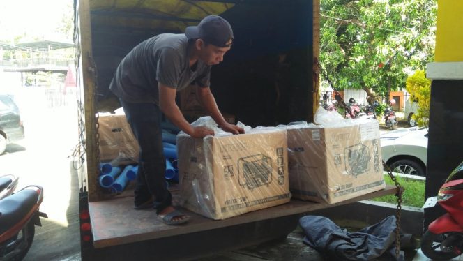 					Bantuan Mesin Pompa Air dari Kementan RI Tiba di Sinjai. (Foto: Ist)