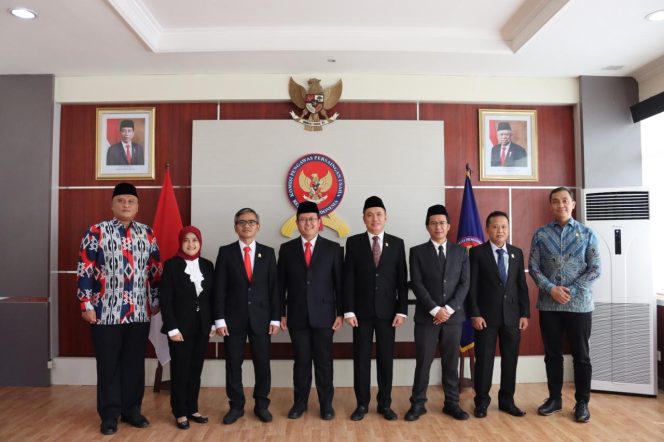 					KPPU Tetapkan 3 Dewan Penasihat dan 3 Dewan Pakar, Ada Nama Fuad Bawazier