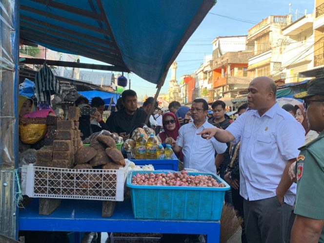 					Sidak di Pasar Terong, Harga Bawang Putih dan Migor Curah Mulai Naik