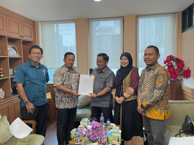 					Pemda Jeneponto Mendapat Anggaran 1,5 Miliar Untuk Program Revitalisasi Pasar Rakyat Beroanging