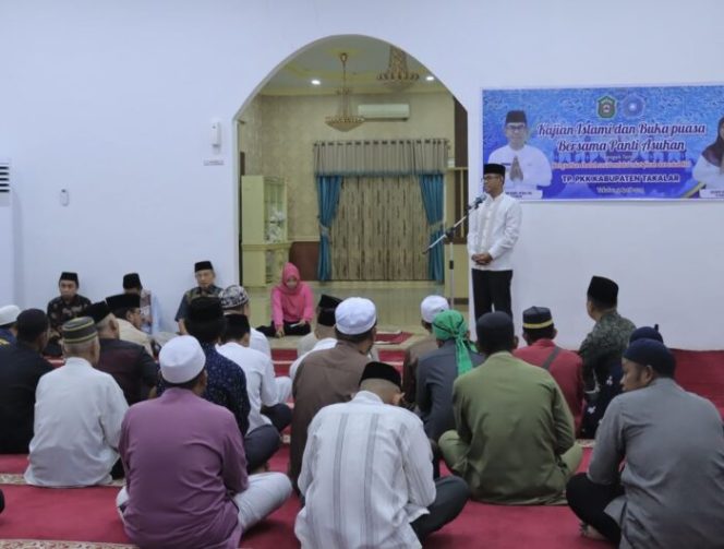 					Pj Bupati Buka Puasa Bersama dengan Pengurus DMI dan Pengurus Masjid Kabupaten Takalar