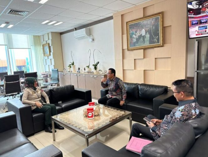 					Untuk Masyarakat Takalar, Pj. Bupati Ajukan Proposal Bantuan di BNPB Pusat