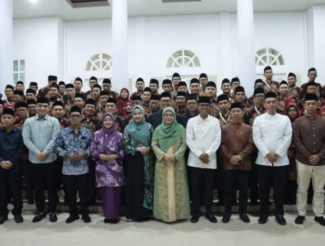 					Malam Taaruf dan Pelantikan Dewan Hakim MTQ ke XXXIII Tingkat Provinsi Sulsel di Takalar