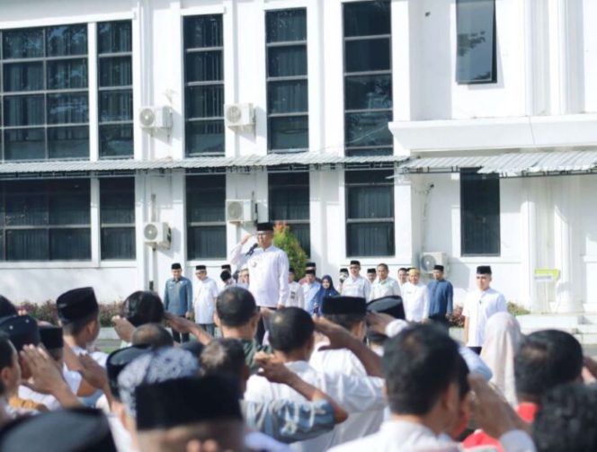 					Pimpin Apel Gabungan, Pj. Bupati Tingkatkan Kedisiplinan dan Kinerja Pegawai