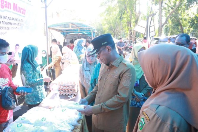 					Jelang Idul Adha Pemerintah Kabupaten Takalar Gelar Pasar Murah