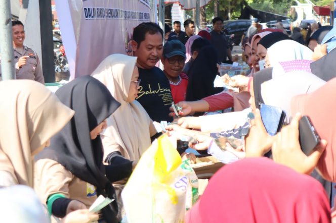 					Gerakan Pasar Murah Pemerintah Kabupaten Takalar Diserbu Masyarakat