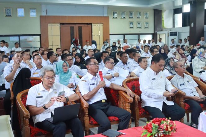 					Pj. Bupati Takalar Pimpin Rapat Evaluasi dan Pengawasan Kinerja Pemerintah Melalui Aplikasi Ewaki