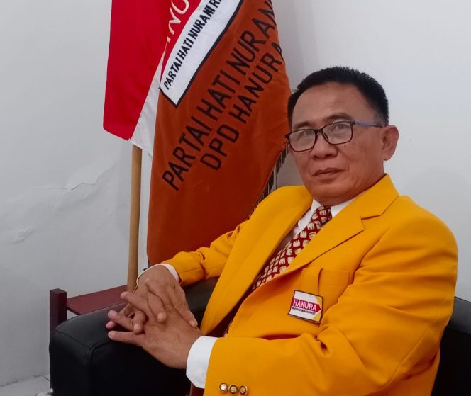 					Ketua DPD Hanura Sulsel Kolonel (Purn) Amsal Sampetondok (dok)