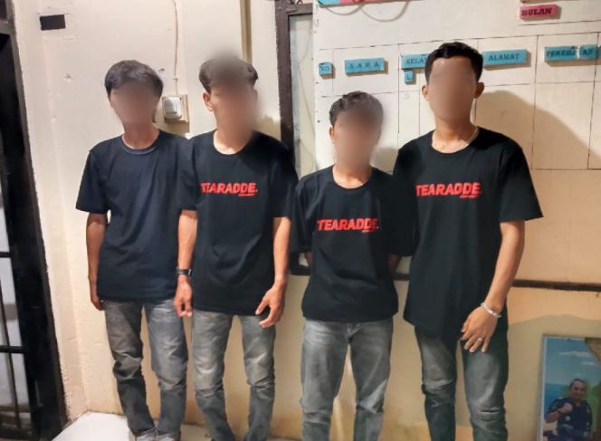 					Empat Terduga Pelaku Pengrusakan Ruang Kelas SMKN 4 Sinjai. (Foto: Ist)