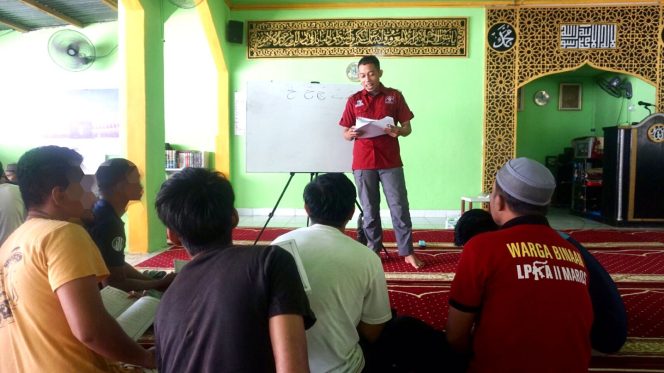 					Program Unggulan Lapas Maros: Napi Belajar Mengaji