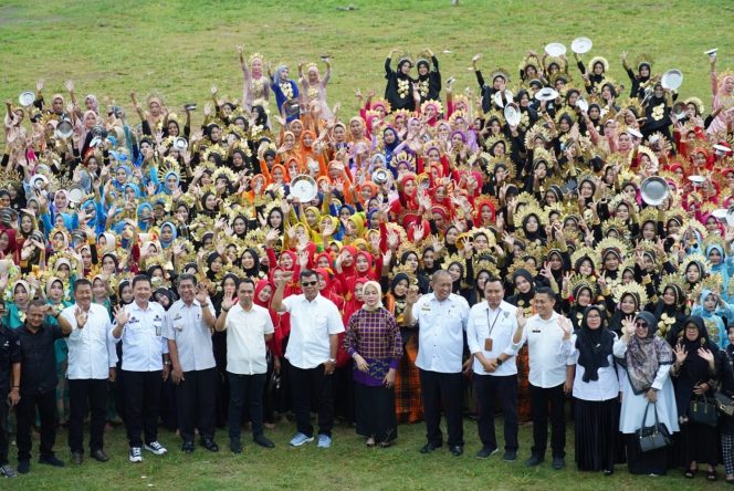 					1.200 Penari dari Pelajar di Bulukumba Ikut Andil Pecahkan Rekor MURI