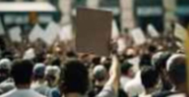 					Warga Lembo Makassar Keluhkan Kenaikan Tarif Retribusi Sampah dari 16 Ribu ke 25 Ribu