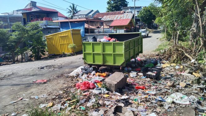 					Warga Sinjai Keluhkan Tumpukan Sampah dan Bau Tak Sedap di BPS