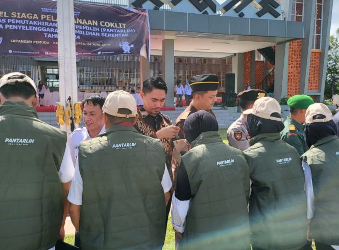 					Apel Siaga KPU Bulukumba Jelang Pencocokan dan Penelitian Data Pemilih Pilkada 2024. (Dok. Ist)