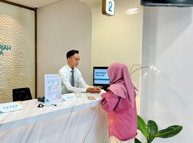 					Pelayanan Teller Bank Syariah Indonesia Cabang Bulukumba. (Dok. Ist)