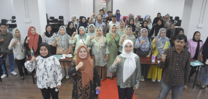 					FOTO : Anggota DPRD Makassar, Budi Hastuti Saat Sosialisasi Tentang Pelestarian Cagar Budaya