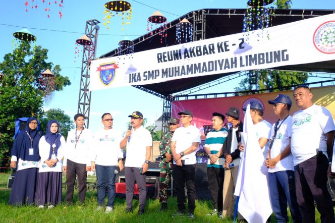 					Wabup Gowa Lepas Ratusan Peserta Jalan Santai IKA SMP Muhammadiyah