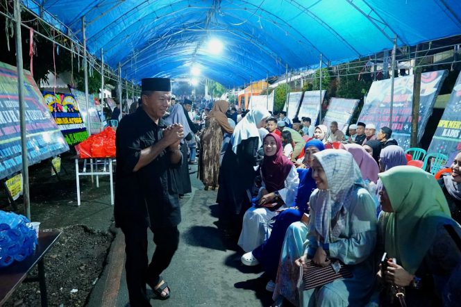 					Suasana Takziah Dikediaman Almarhum H Andi Ali Yusuf Ayahanda Bupati Bulukumba. (Dok. Ist)