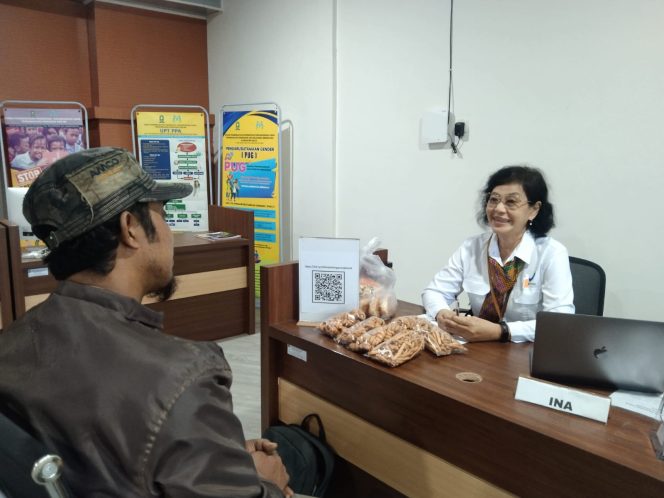 					Pelayanan BBPOM di Mall Pelayanan Publik (MPP) Sinjai. (Dok. Ist/ Humas)