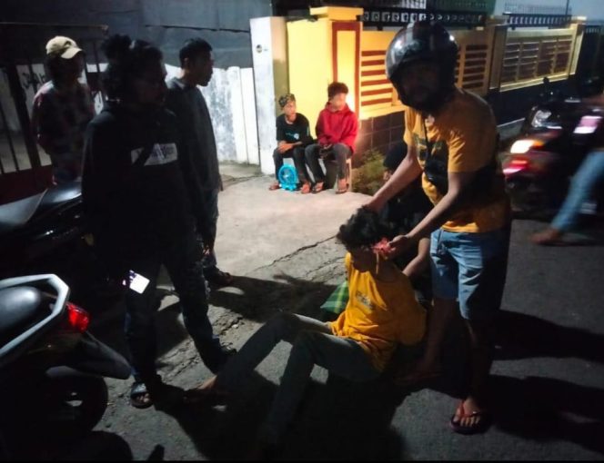 					BM saat Digeledah dan Ditemukan Busur oleh Tim Resmob Polres Bulukumba. (Dok. Ist)