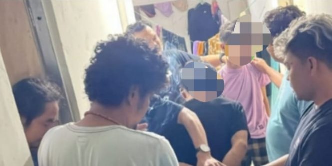 					Terduga Pelaku saat Diamankan Tim Resmob Polres Sinjai di Rumah Kosnya. (Dok. Ist)